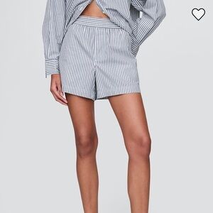 GAP Women's Organic Cotton Striped Poplin Shorts. NWT. Size S (2/4)